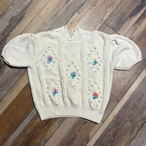 white vintage floral croptop knit | cottage | Grandmacore